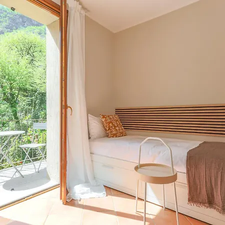 Golden Vista - By Myhomeincomo *