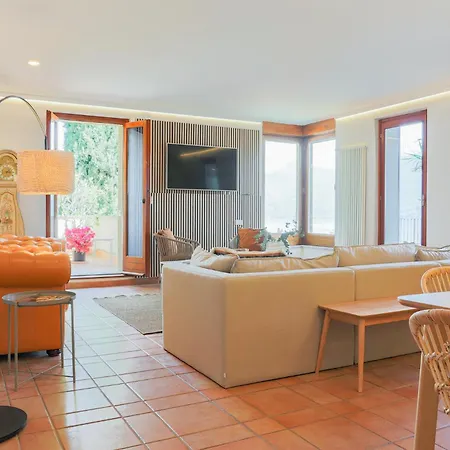 Golden Vista - By Myhomeincomo