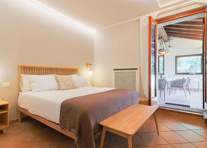 Golden Vista - By Myhomeincomo 아파트 메나지오