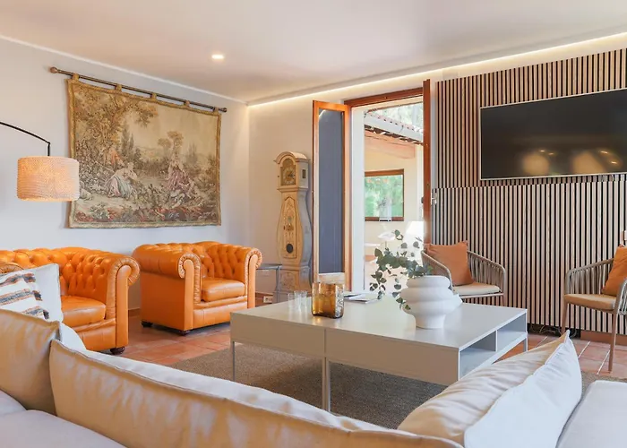 Golden Vista - By Myhomeincomo * 메나지오