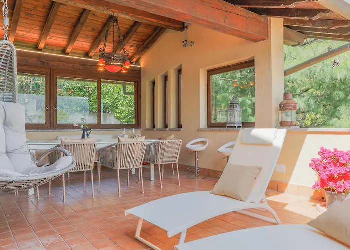 아파트 Golden Vista - By Myhomeincomo 메나지오