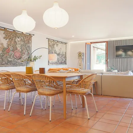 Golden Vista - By Myhomeincomo *